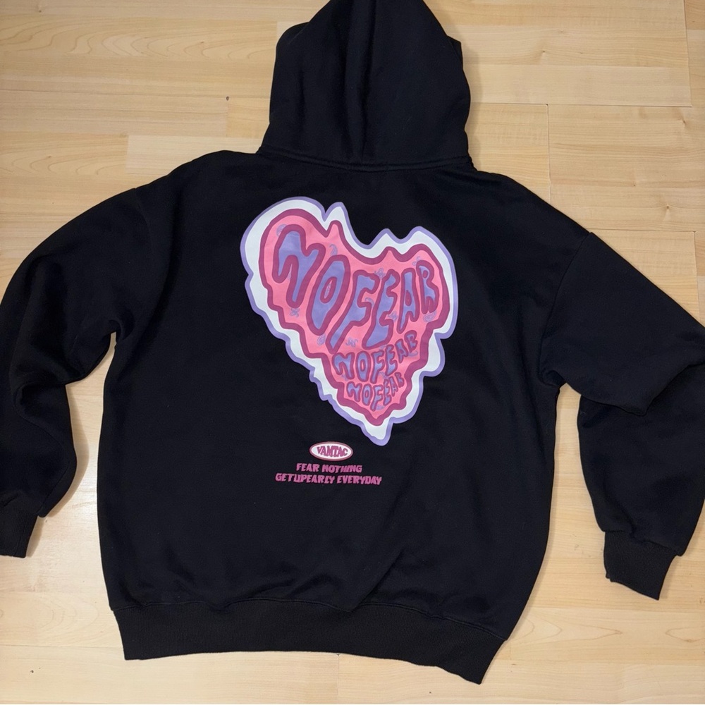 Aelfric Eden No Fear Overflowing Love Medium Black Hoodie Sweatshirt Streetwear